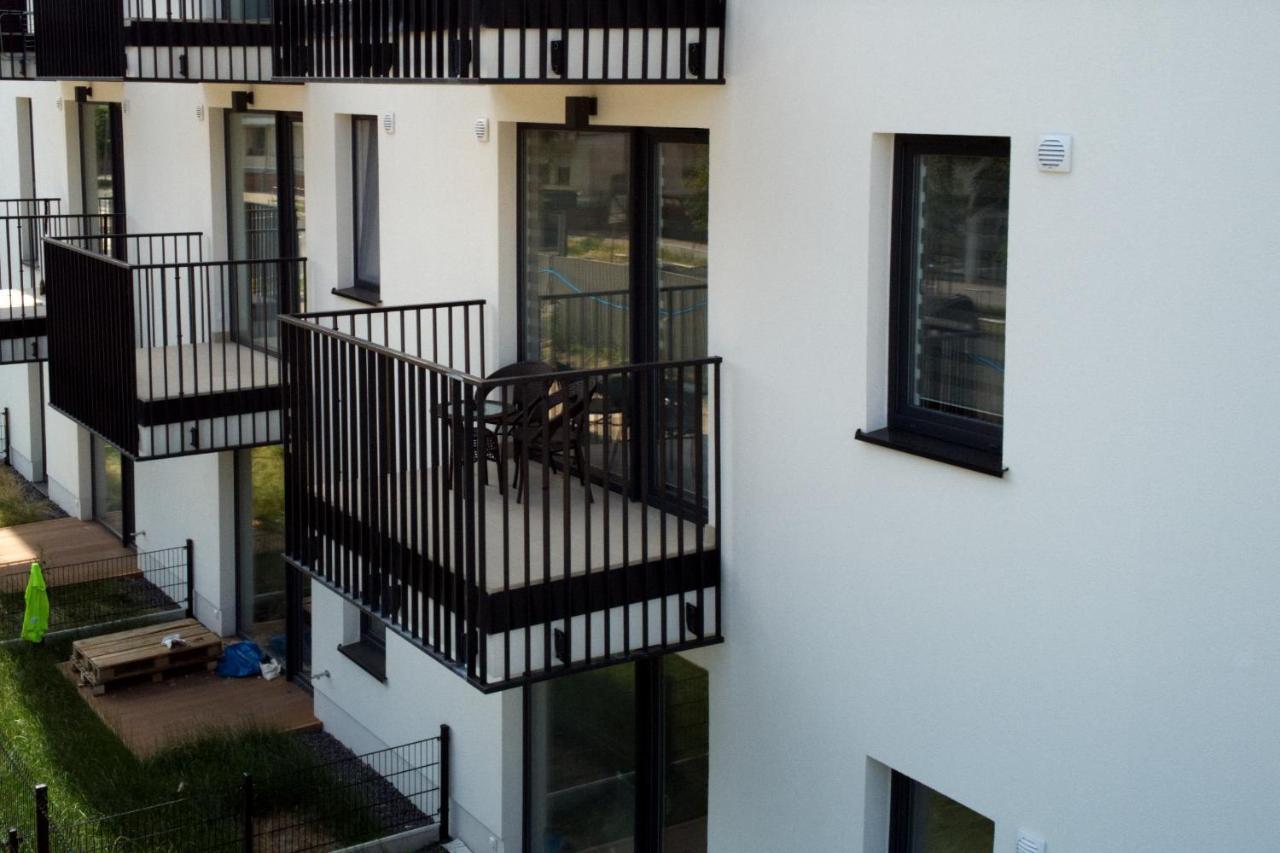 Essence Apartments Topaz 波兹南 外观 照片